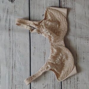 OLGA LACE UNDERWIRE BRA